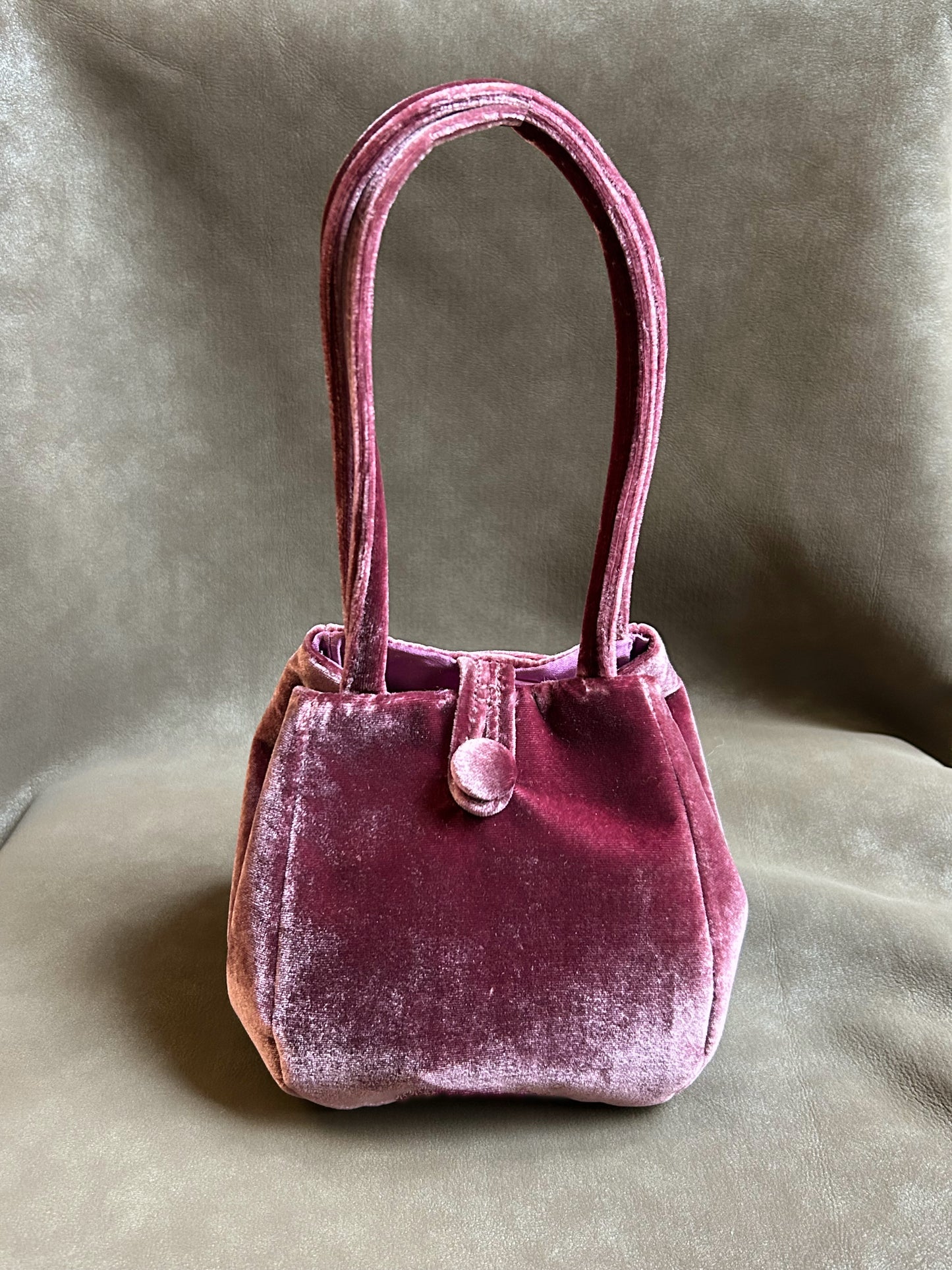 Bombonera Suede