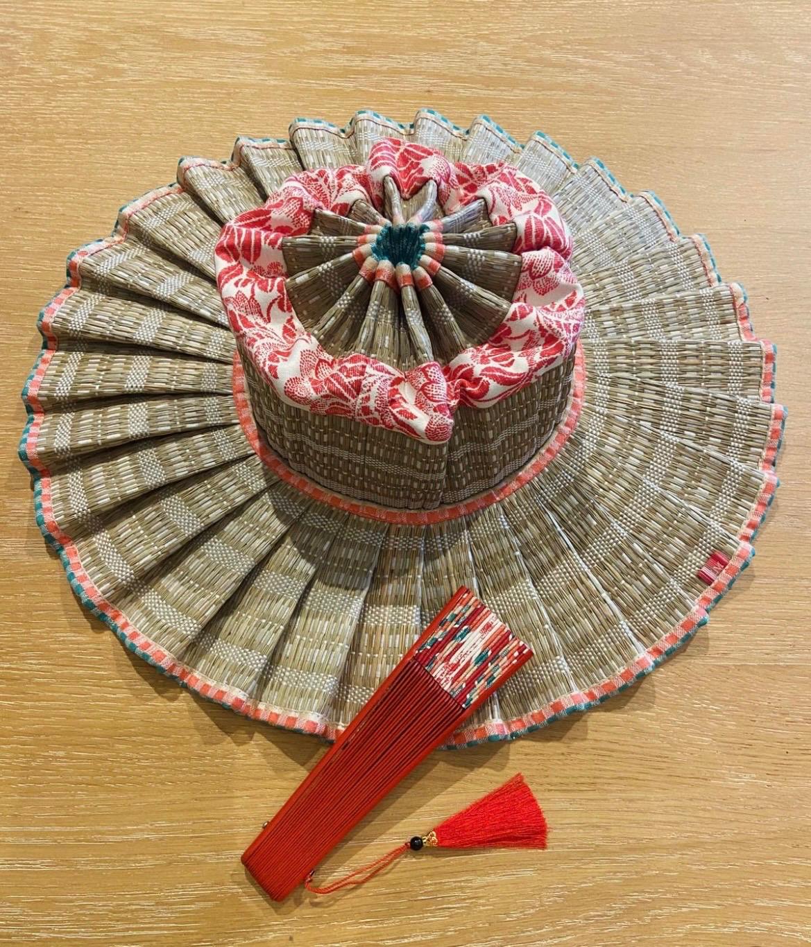 SOMBRERO Y ABANICO LORNA MURRAY