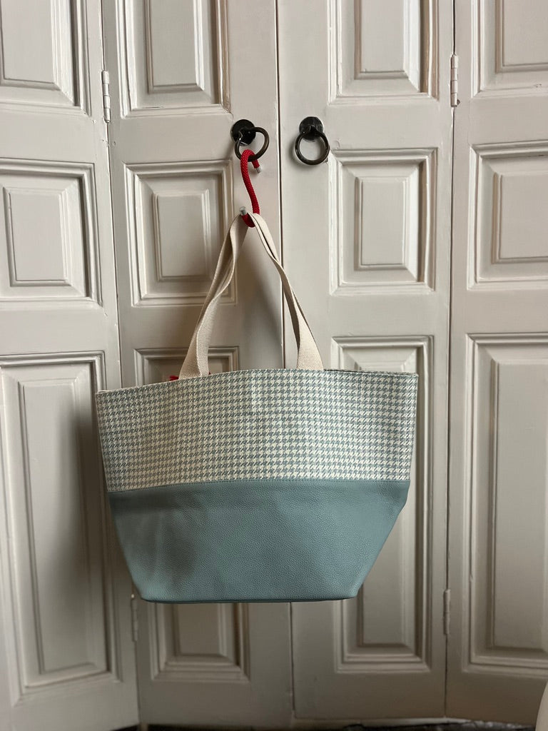 TOTE MEDIUM PATA DE GALLO AGUA